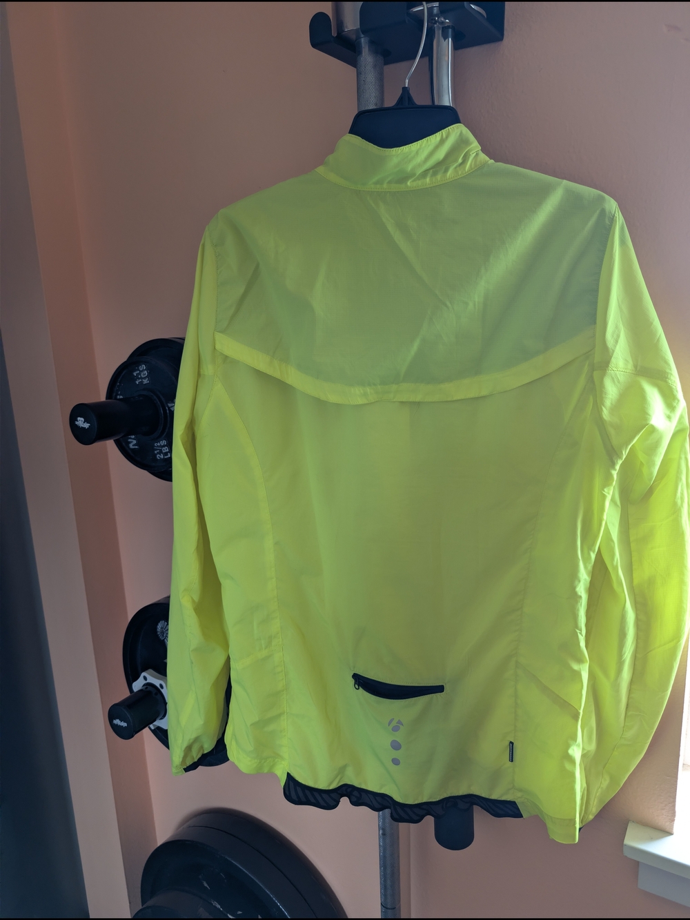 Women's Bontrager High-Visibility Yellow Lightweight Cycling Jacket - Picture 2 of 5